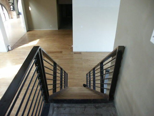 UNIVERSAL-C205-LA-84