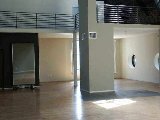 UNIVERSAL-C205-LA-24