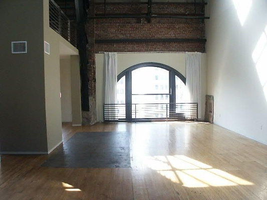 UNIVERSAL-C205-LA-86