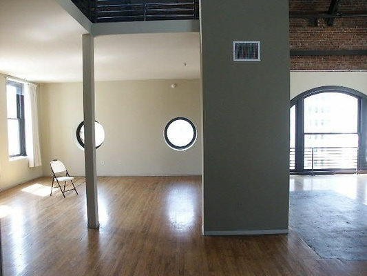 UNIVERSAL-C205-LA-32