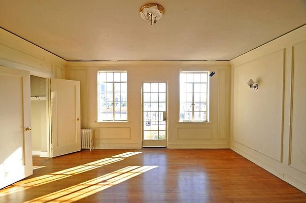 UNIVERSAL-A479-LA-44