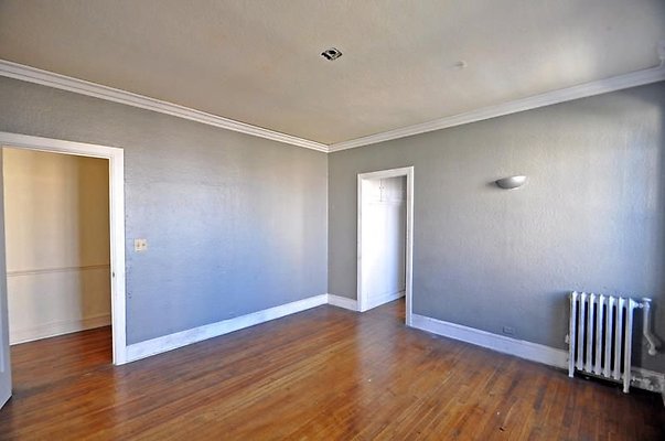 UNIVERSAL-A479-LA-68