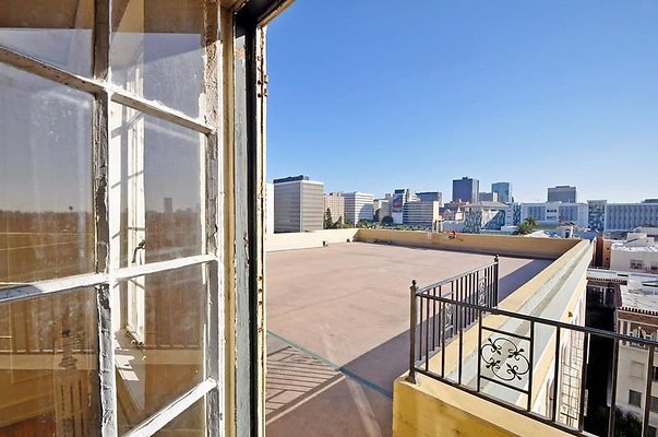 UNIVERSAL-A479-LA-51