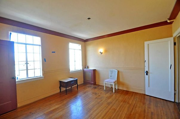 UNIVERSAL-A479-LA-75