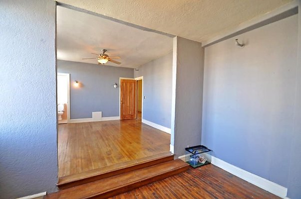 UNIVERSAL-A479-LA-84