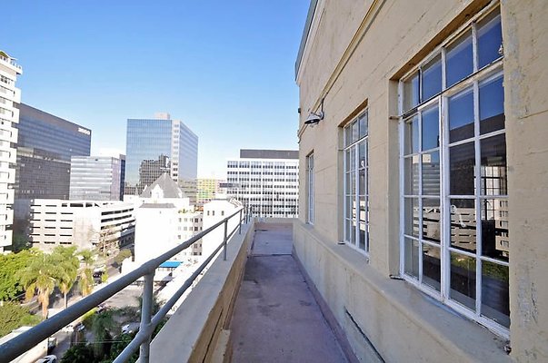 UNIVERSAL-A479-LA-142