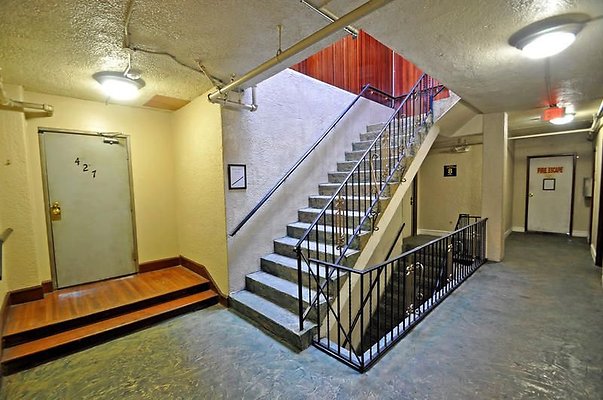 UNIVERSAL-A479-LA-10