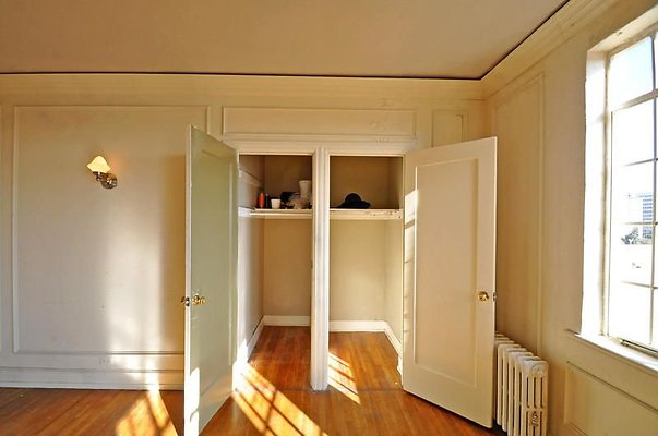 UNIVERSAL-A479-LA-49