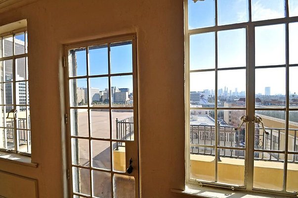 UNIVERSAL-A479-LA-46