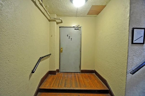 UNIVERSAL-A479-LA-92