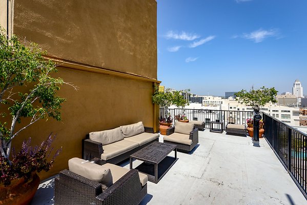 UNIVERSAL-B427-LA-32