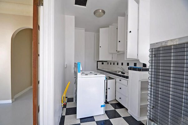 UNIVERSAL-A483-LA-21