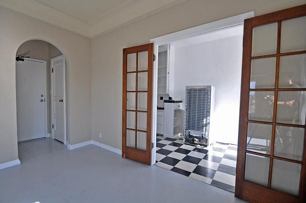 UNIVERSAL-A483-LA-19