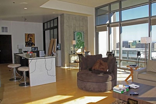 UNIVERSAL-8194-LA-17