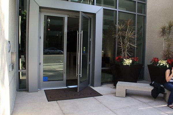 UNIVERSAL-8194-LA-37