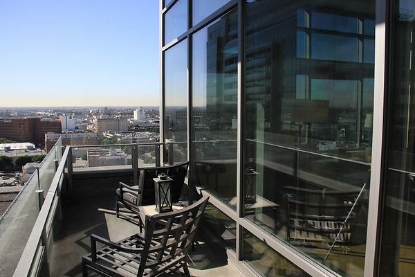 UNIVERSAL-8194-LA-27