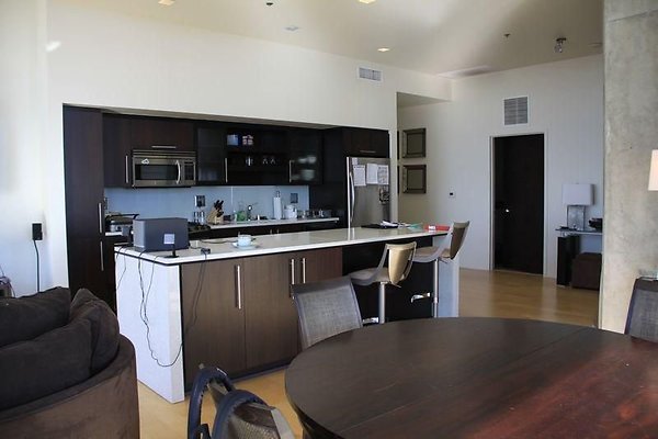 UNIVERSAL-8194-LA-11