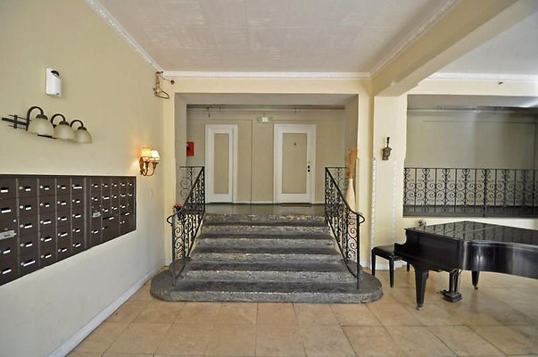 UNIVERSAL-A484-LA-24