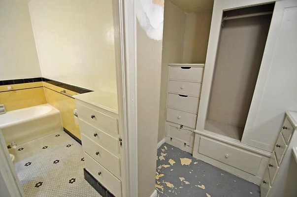 UNIVERSAL-A484-LA-48