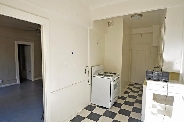 UNIVERSAL-A484-LA-42