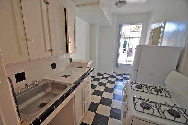 UNIVERSAL-A484-LA-32