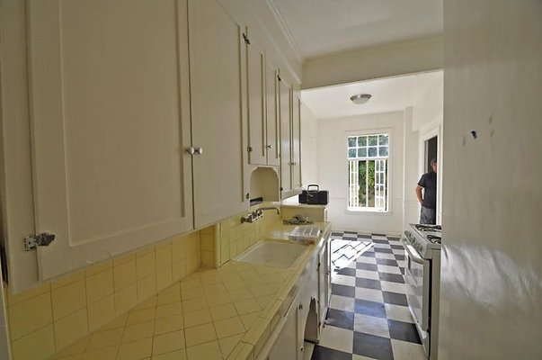 UNIVERSAL-A484-LA-44