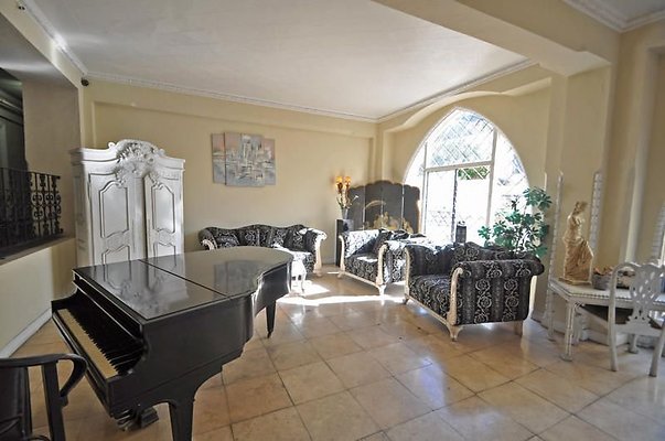 UNIVERSAL-A484-LA-23