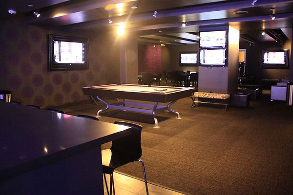 UNIVERSAL-9081-LA-105