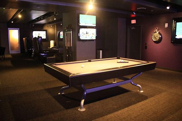 UNIVERSAL-9081-LA-104