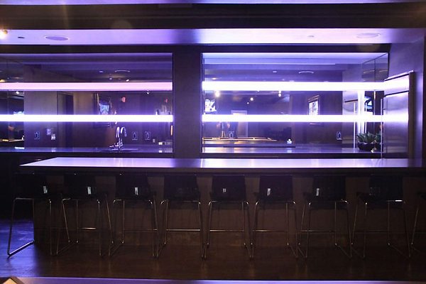 UNIVERSAL-9081-LA-106