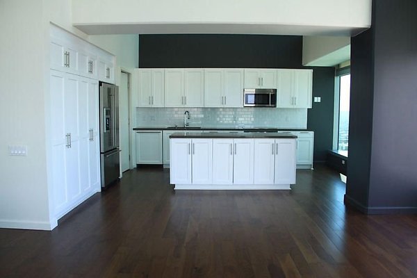 UNIVERSAL-9081-LA-19