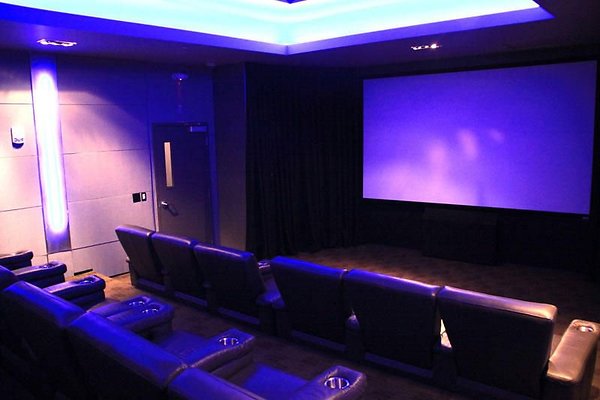 UNIVERSAL-9081-LA-107