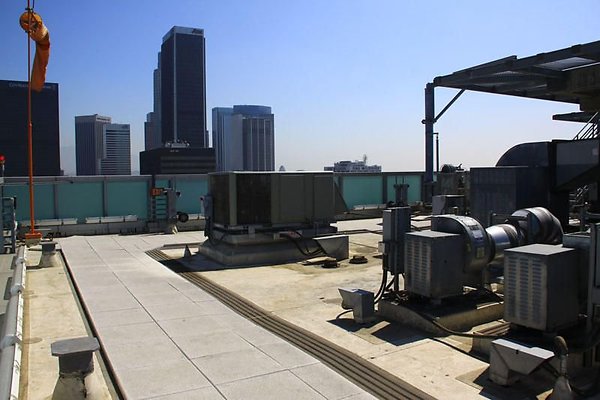 UNIVERSAL-9081-LA-43