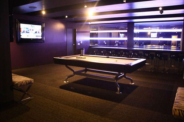 UNIVERSAL-9081-LA-103