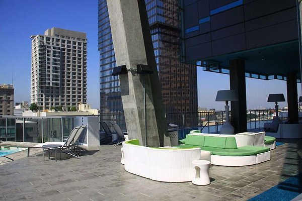 UNIVERSAL-9081-LA-72