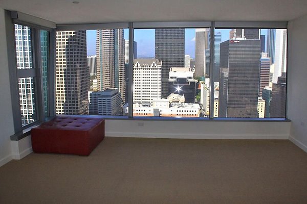 UNIVERSAL-9081-LA-32