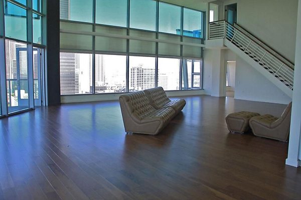 UNIVERSAL-9081-LA-18