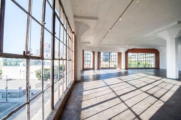 UNIVERSAL-9595-LA-17