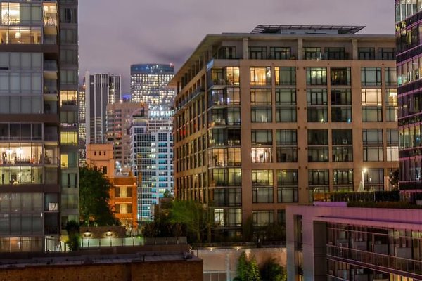 UNIVERSAL-9595-LA-22