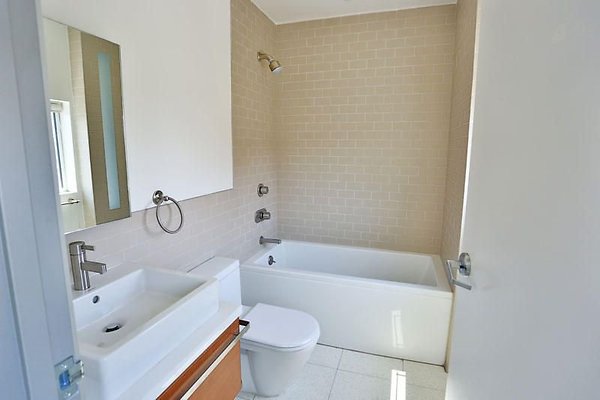 UNIVERSAL-9224-HW-511-13