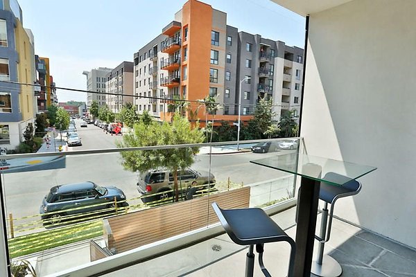 UNIVERSAL-9224-HW-211-21