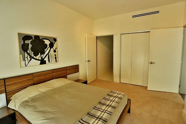 UNIVERSAL-9224-HW-211-18