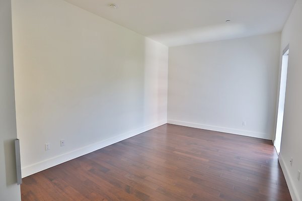 UNIVERSAL-9224-HW-16