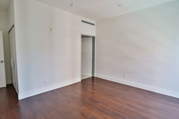 UNIVERSAL-9224-HW-13