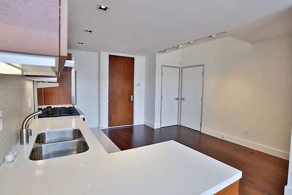 UNIVERSAL-9224-HW-504-5