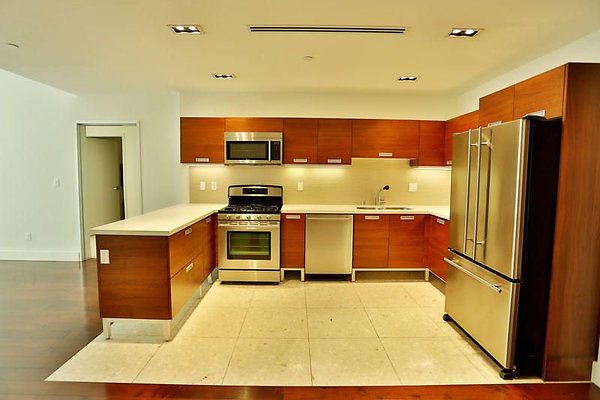 UNIVERSAL-9224-HW-204-2