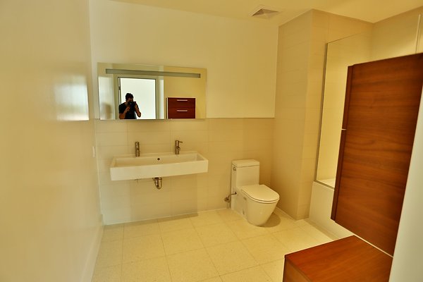 UNIVERSAL-9224-HW-16