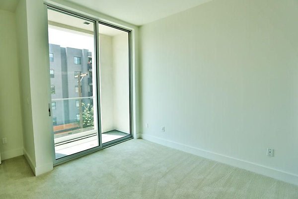 UNIVERSAL-9224-HW-411-21