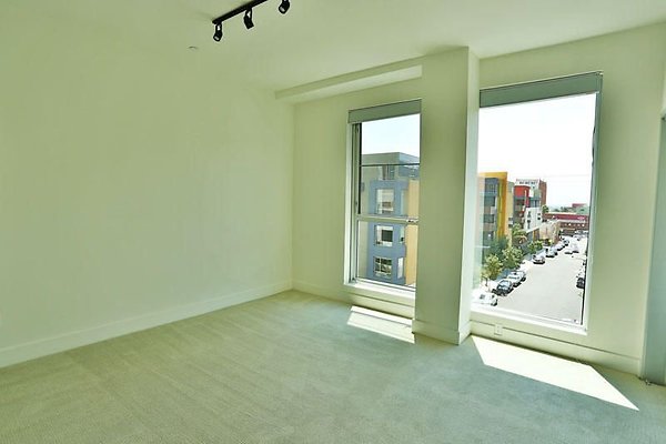 UNIVERSAL-9224-HW-411-12