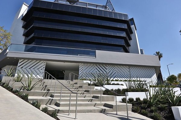 CapEquityHollywoodSpacesOffice10